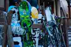 Ski rental in Meribel